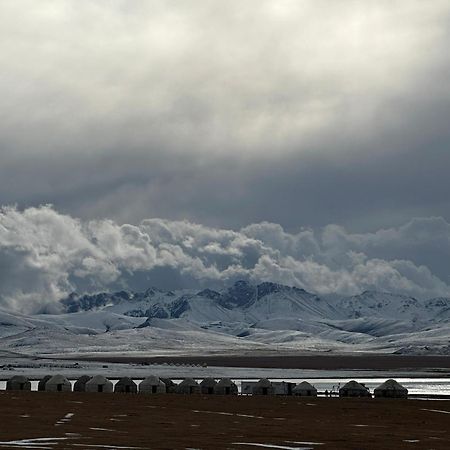Yurt Camp Ali-Nur At Lake Song-Kol Юрточный Лагерь Али-Нур Озеро Сон-Куль Сон-Куль Кыргызстан Нарын Kyrgyzstan Naryn Luaran gambar