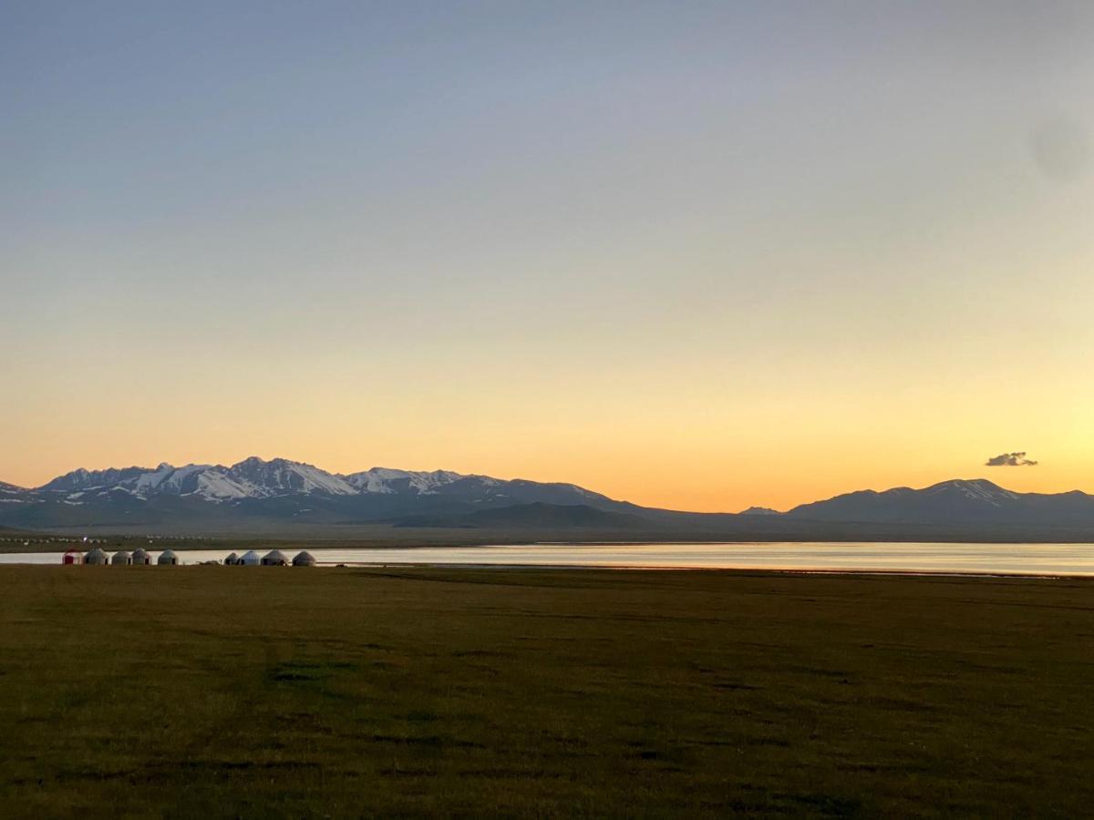 Yurt Camp Ali-Nur At Lake Song-Kol Юрточный Лагерь Али-Нур Озеро Сон-Куль Сон-Куль Кыргызстан Нарын Kyrgyzstan Naryn Luaran gambar