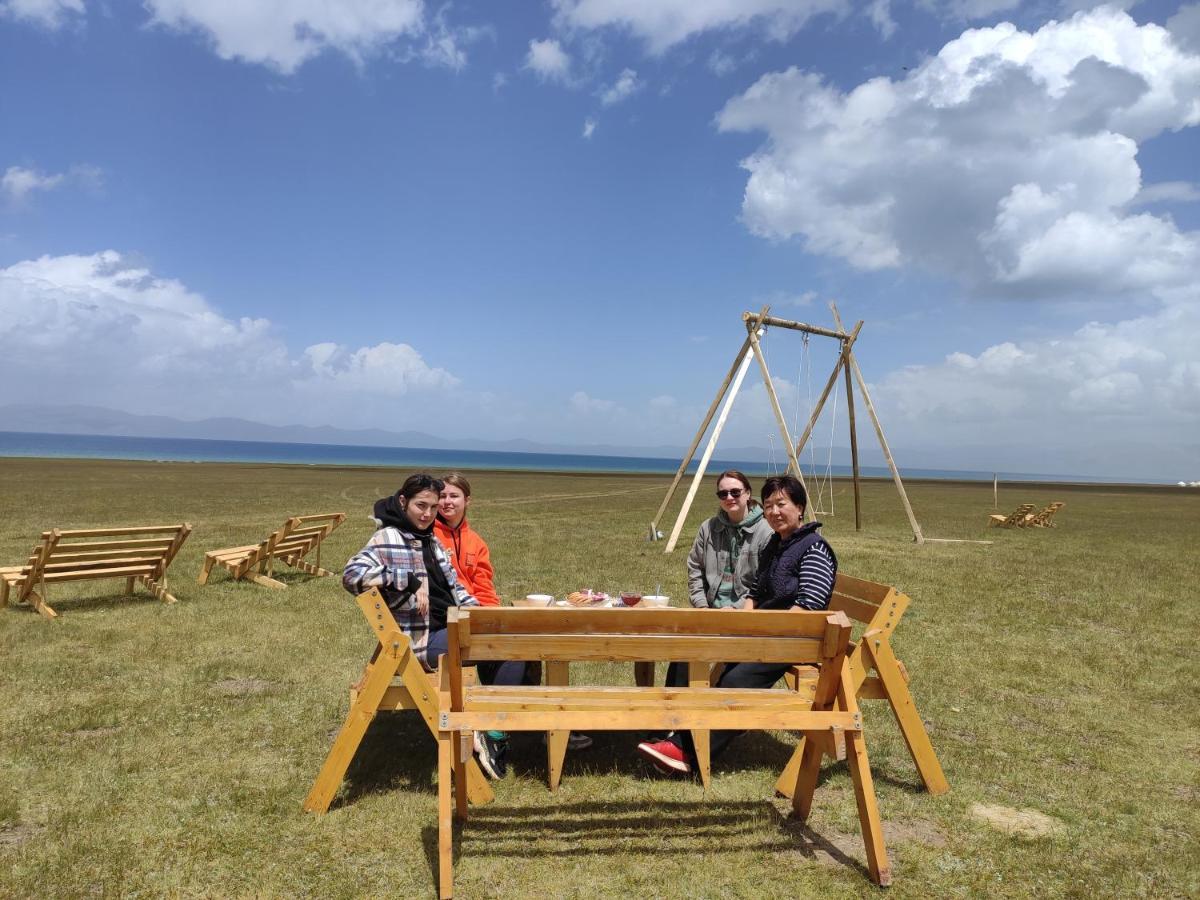 Yurt Camp Ali-Nur At Lake Song-Kol Юрточный Лагерь Али-Нур Озеро Сон-Куль Сон-Куль Кыргызстан Нарын Kyrgyzstan Naryn Luaran gambar