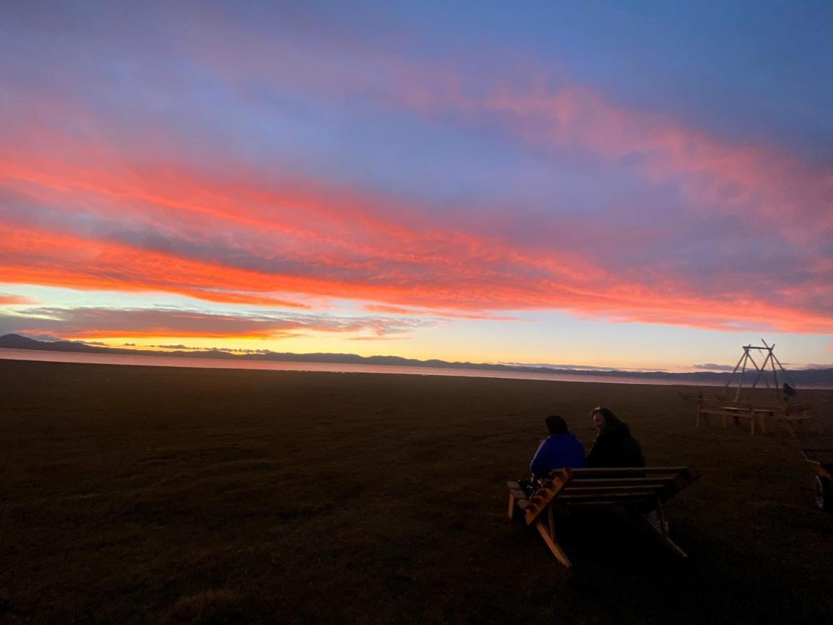 Yurt Camp Ali-Nur At Lake Song-Kol Юрточный Лагерь Али-Нур Озеро Сон-Куль Сон-Куль Кыргызстан Нарын Kyrgyzstan Naryn Luaran gambar