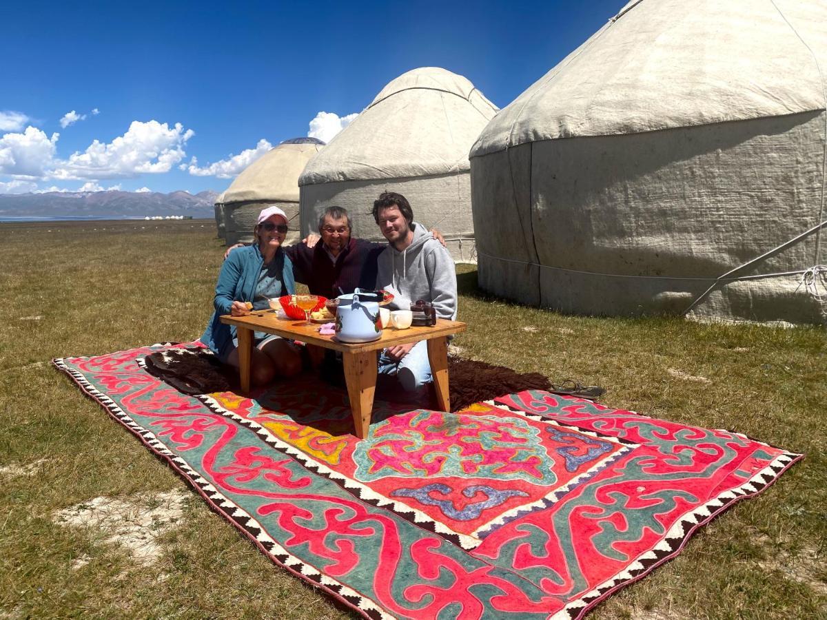 Yurt Camp Ali-Nur At Lake Song-Kol Юрточный Лагерь Али-Нур Озеро Сон-Куль Сон-Куль Кыргызстан Нарын Kyrgyzstan Naryn Luaran gambar