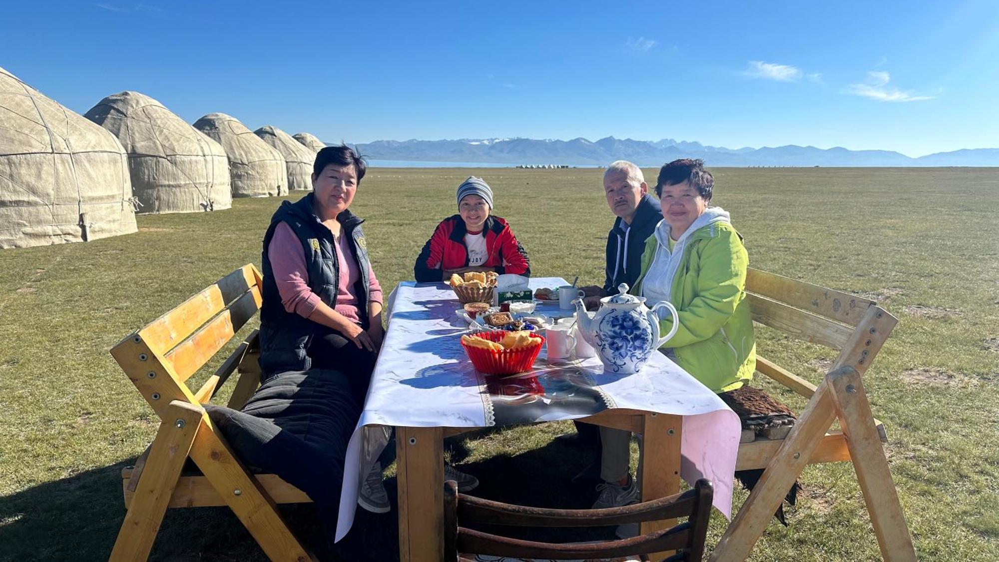 Yurt Camp Ali-Nur At Lake Song-Kol Юрточный Лагерь Али-Нур Озеро Сон-Куль Сон-Куль Кыргызстан Нарын Kyrgyzstan Naryn Luaran gambar