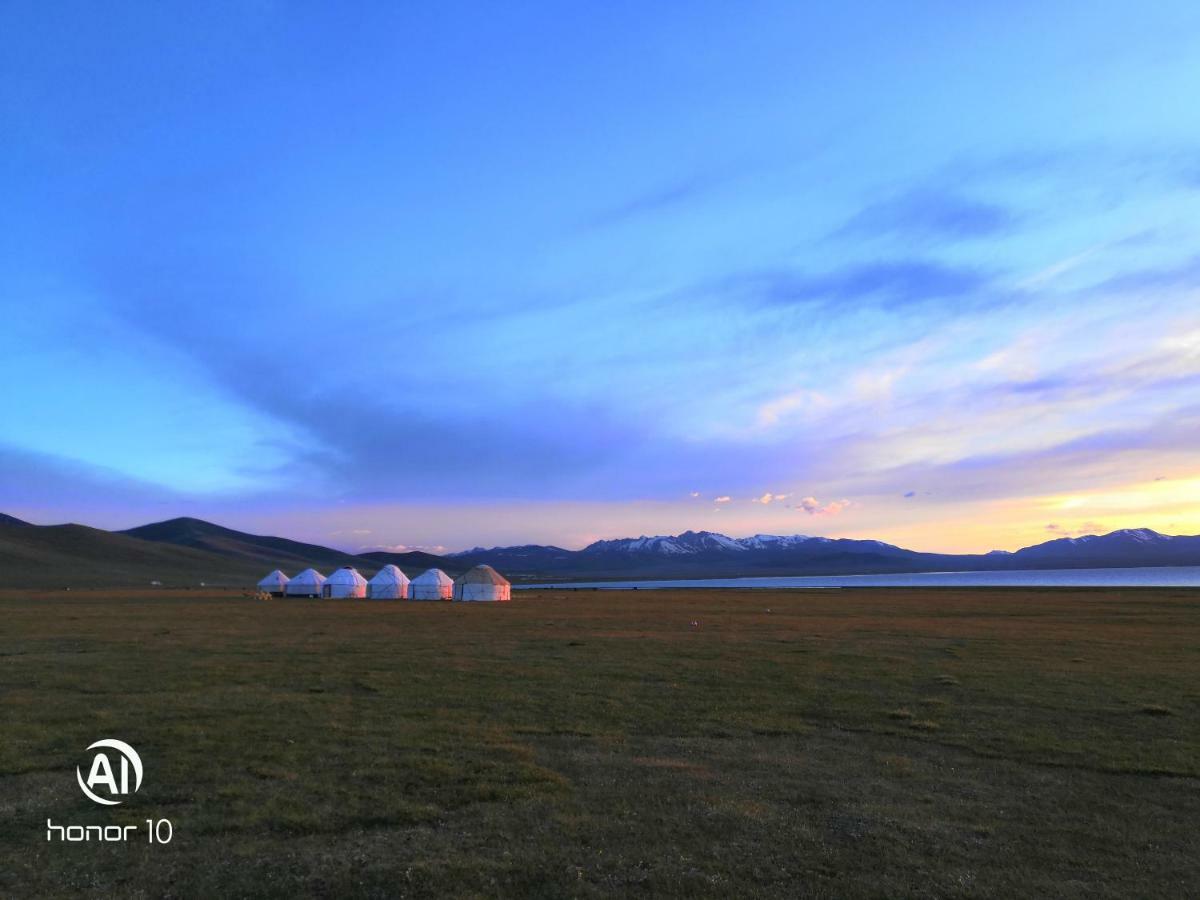 Yurt Camp Ali-Nur At Lake Song-Kol Юрточный Лагерь Али-Нур Озеро Сон-Куль Сон-Куль Кыргызстан Нарын Kyrgyzstan Naryn Luaran gambar